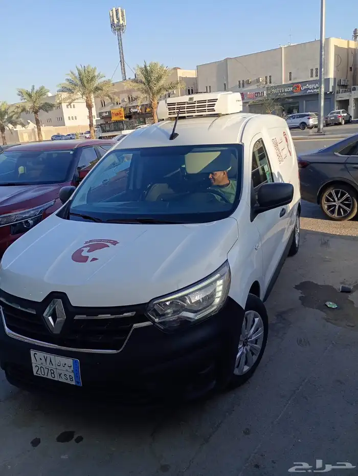 سيارة رينو ثلاجة نظيفه 2024 3