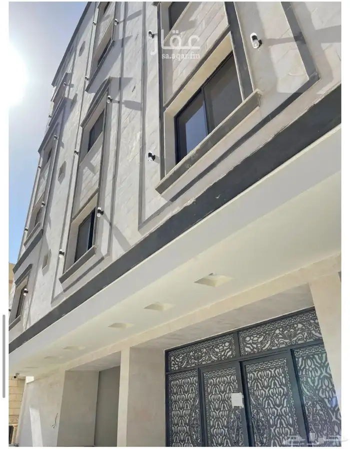 شقة مؤثثه جزئيا للإيجار في حي التيسير 0