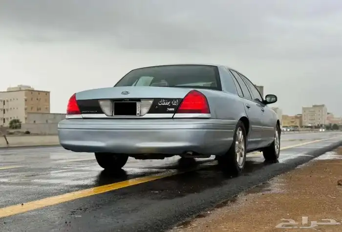 فورد كراون فكتوريا 9