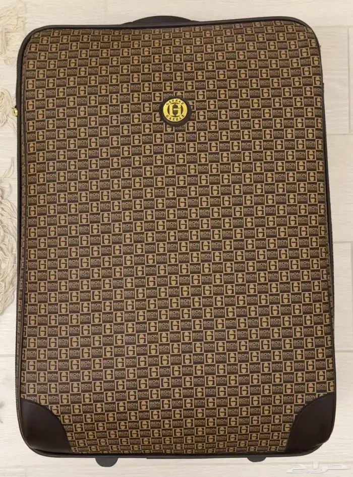 4 حقائب سفر ماركة قزاز شبة جديده 5