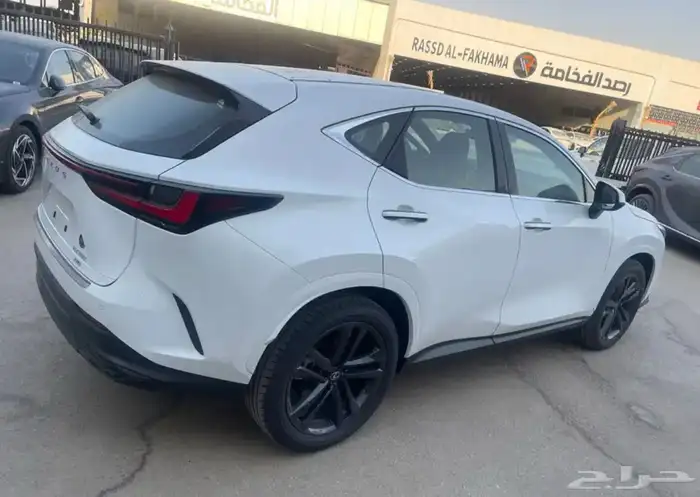 لكزس NX 350AA 11