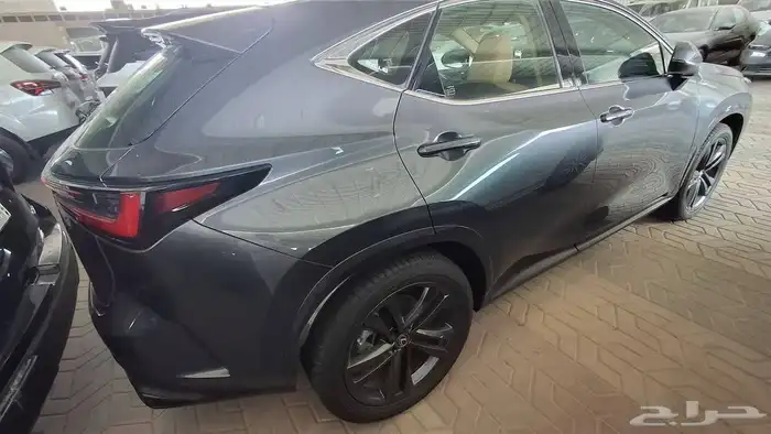 لكزس NX 2025 مستعملة مفحوصة مضمونة مصينة 3
