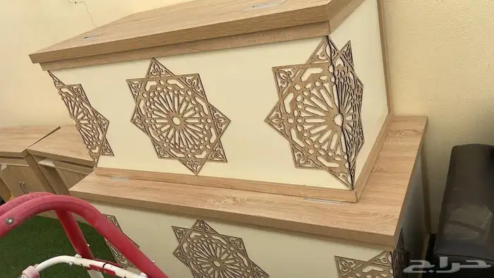 مكاتب ورفوف وسكرتاريه 0