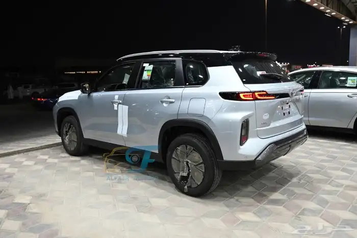 تويوتا أوربان كروزر 2026 فل كامل 8