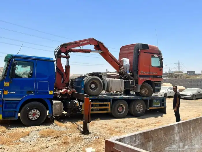 For rent a traveling crane inside Jeddah or outside Jeddah w 1