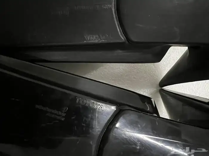 طقم مرايات اصلي وكالة كامري موديل 2001-2002 3