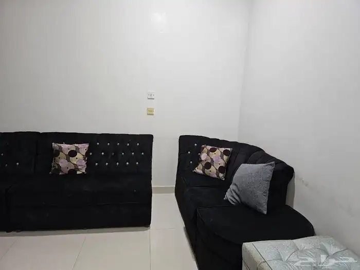 دواليب واسرة وكنبات مستعمله للبيع 5