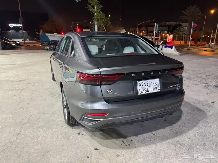 جيلي ام جراند 2023 3