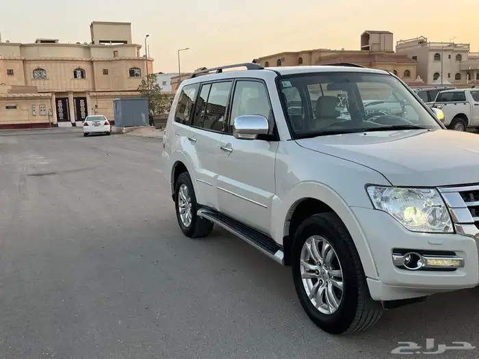 جيب باجيرو 2020 ماشي 145 ألف التنده مقصوصة 3