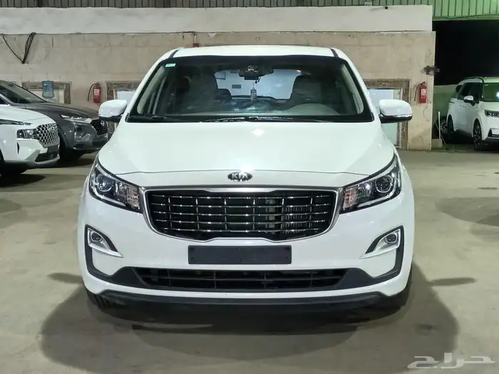 كيا كارنيفال ابيض 2019 ديزل بطاقة جمركية وارد كوريا 2