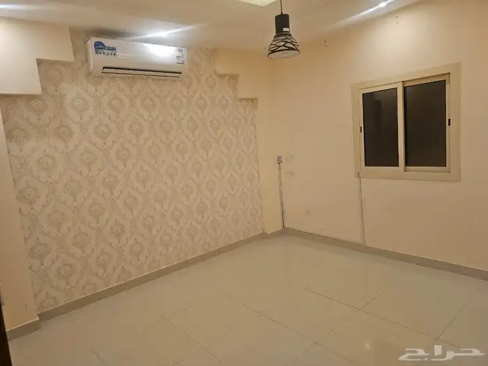 للايجار شقه كبيره ( مكيفات- مطبخ) الصفا 6