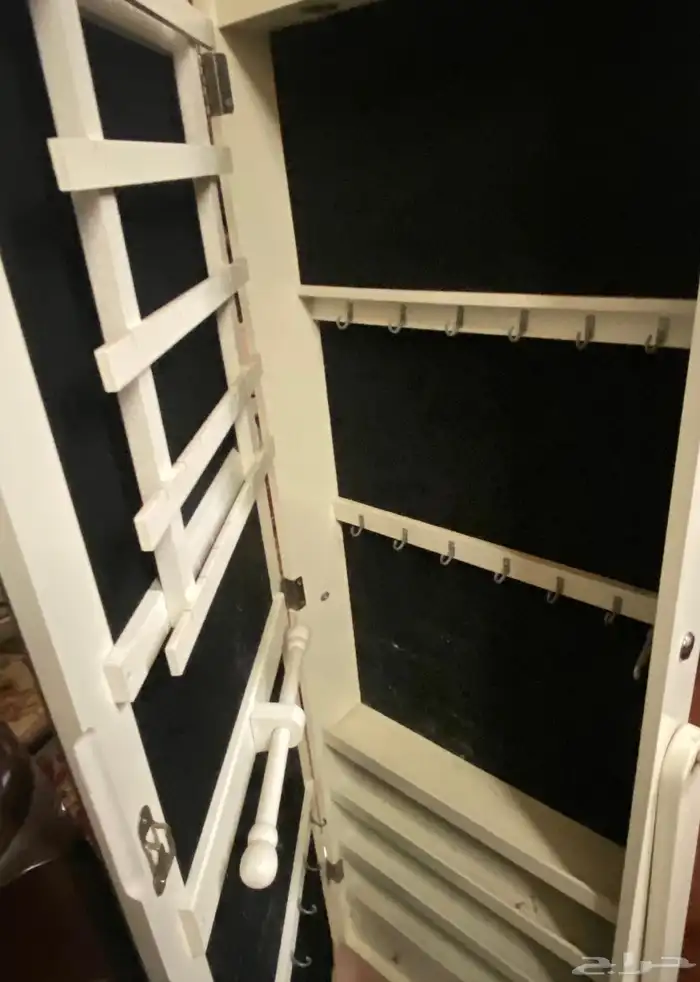 مرايا بيضاء طويلة مع دولاب اكسسوارات 0