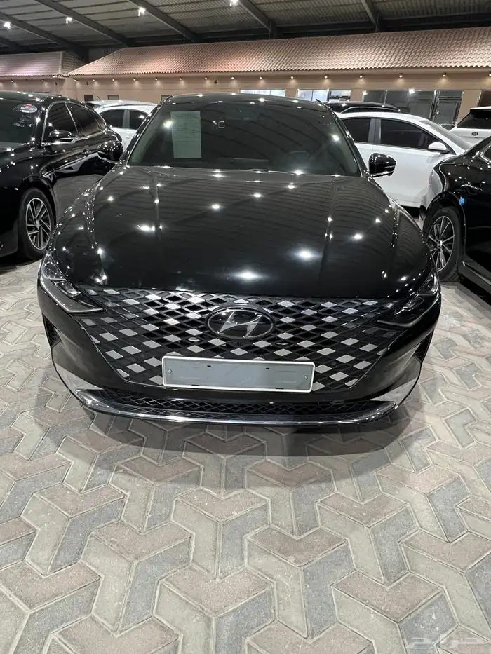 ازيرا فل كامل ماعدا فتحت للسقف 14