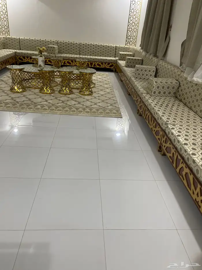 كنب للبيع شبة جديد 0