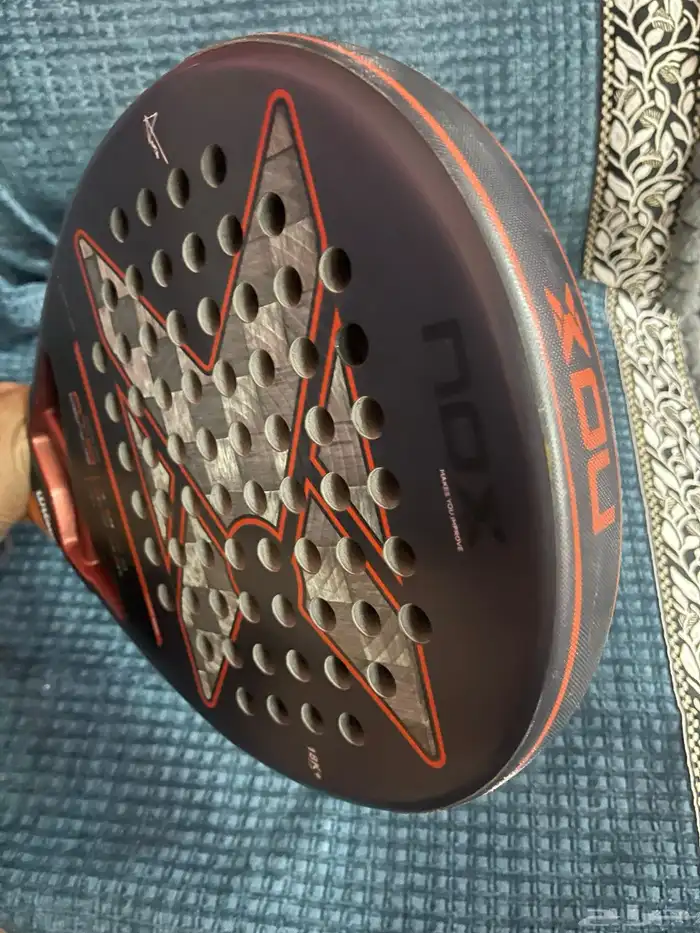 مضرب نوكس تابيا 2025 3