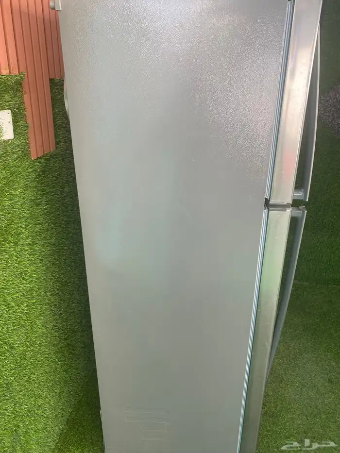 ثلاجة LG للبيع 18 قدم 2