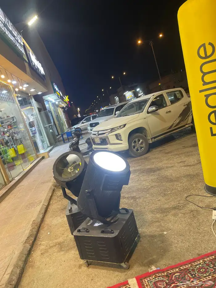 2 كشافات ليزر بحاله ممتازه 3