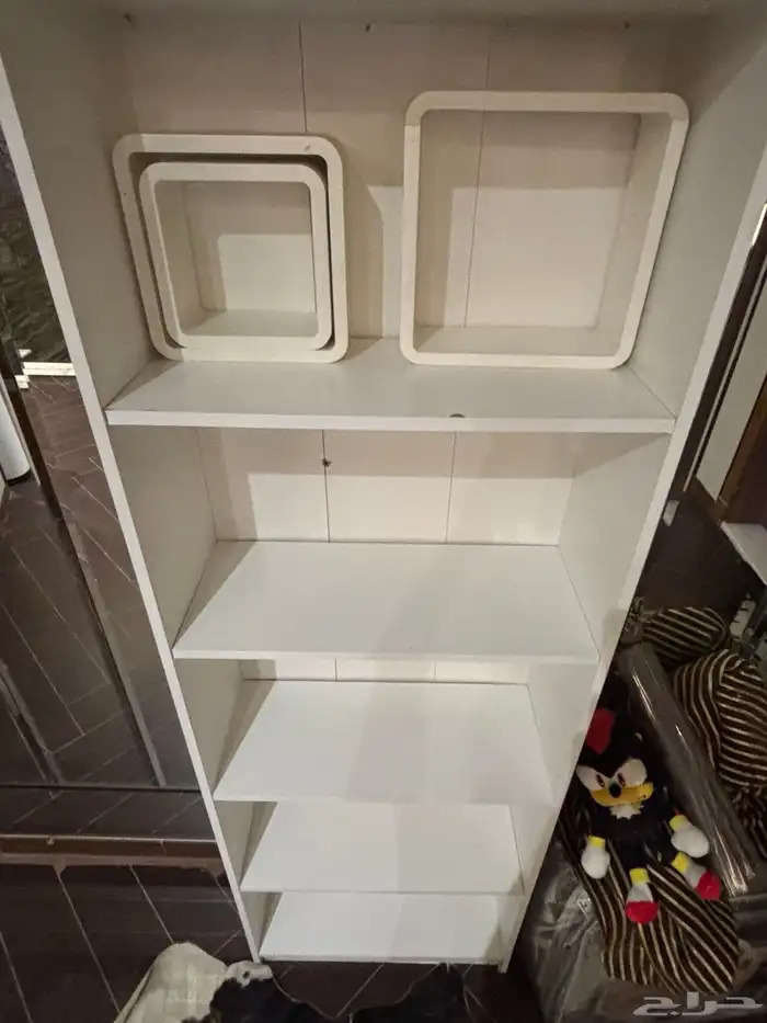 ارفف من ايكيا نظيفه جد ا 0