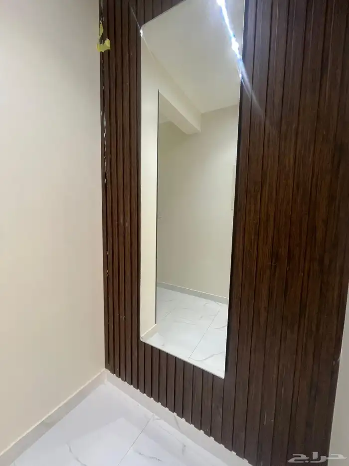 فيلا روووف للبيع حي الصفا مدخل خاص مصعد راكب 7 غرف وصاله 18