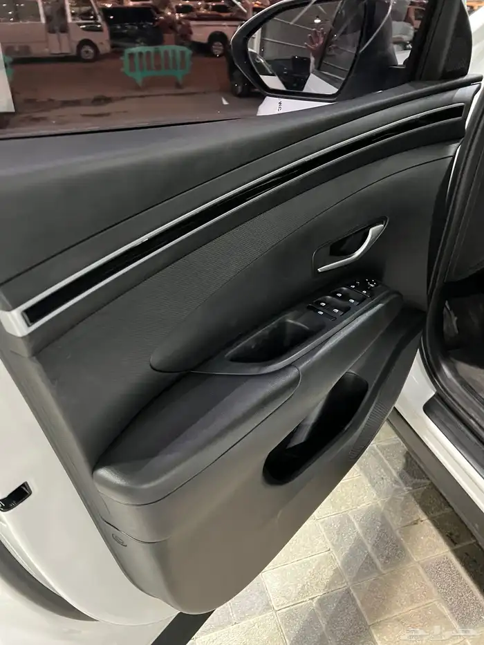 توسان 2021 ابيض بطاقة جمركية 9