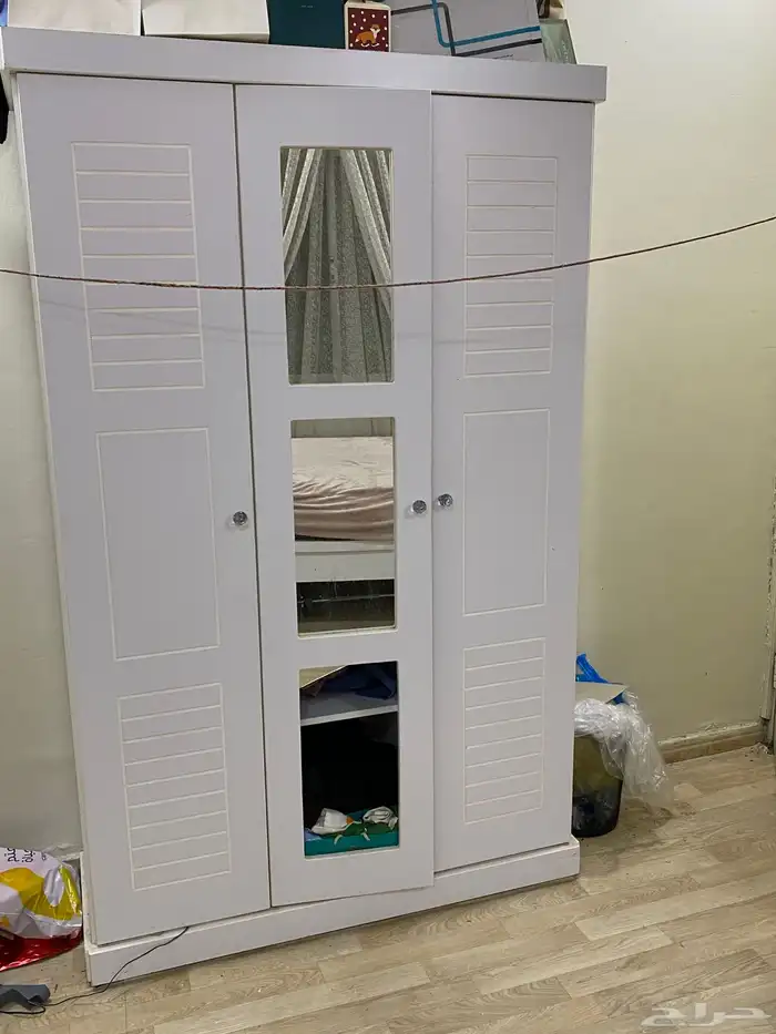 بيع مساند وسرير نفر ونص ودولاب 3