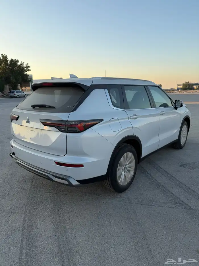 للبيع اوتلاندر 2026 شاشه جديده بانوراما 0