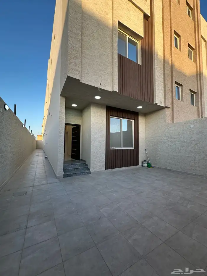 شقق تمليك مدخل سيارة للبيع تبوك الريان 1