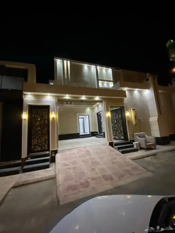 فله للبيع حي عكاظ 0