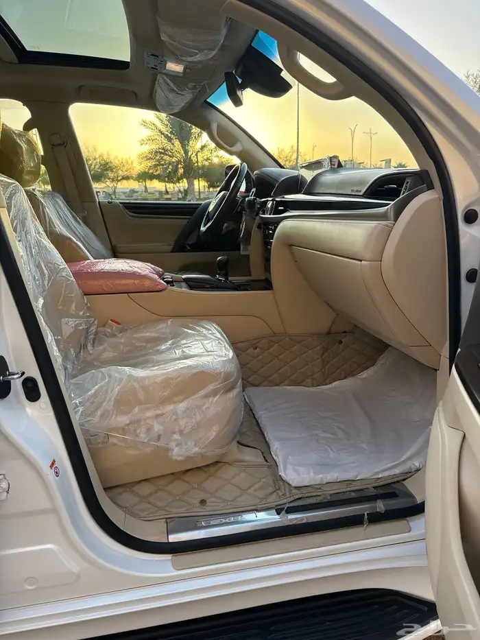 لكزس 2019 فل كامل 12