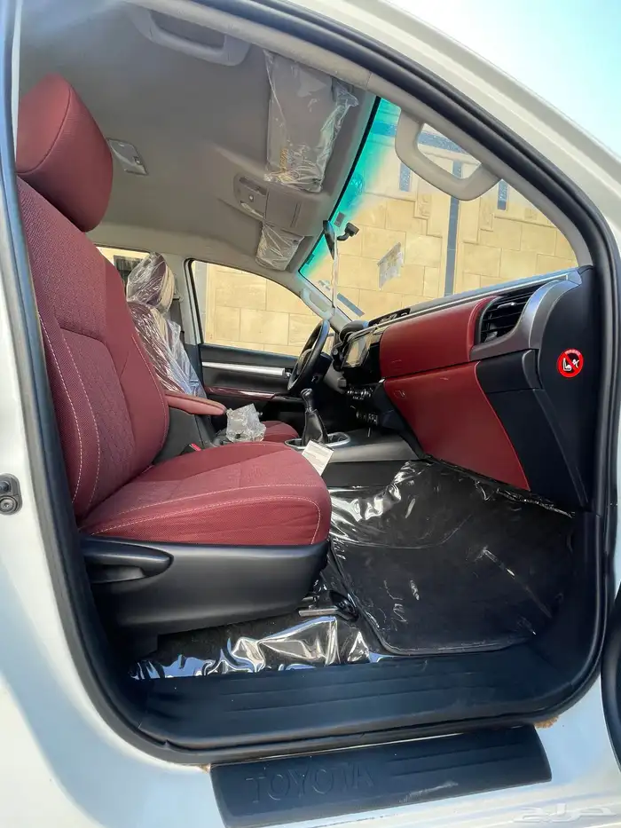 تويوتا- هايلوكس-2020-فل كامل- بنزين- دبل- قير عادي 24