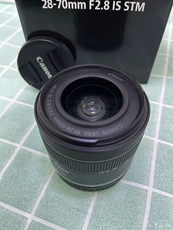 عدسةRF 24-50 F4.5-6.3 0