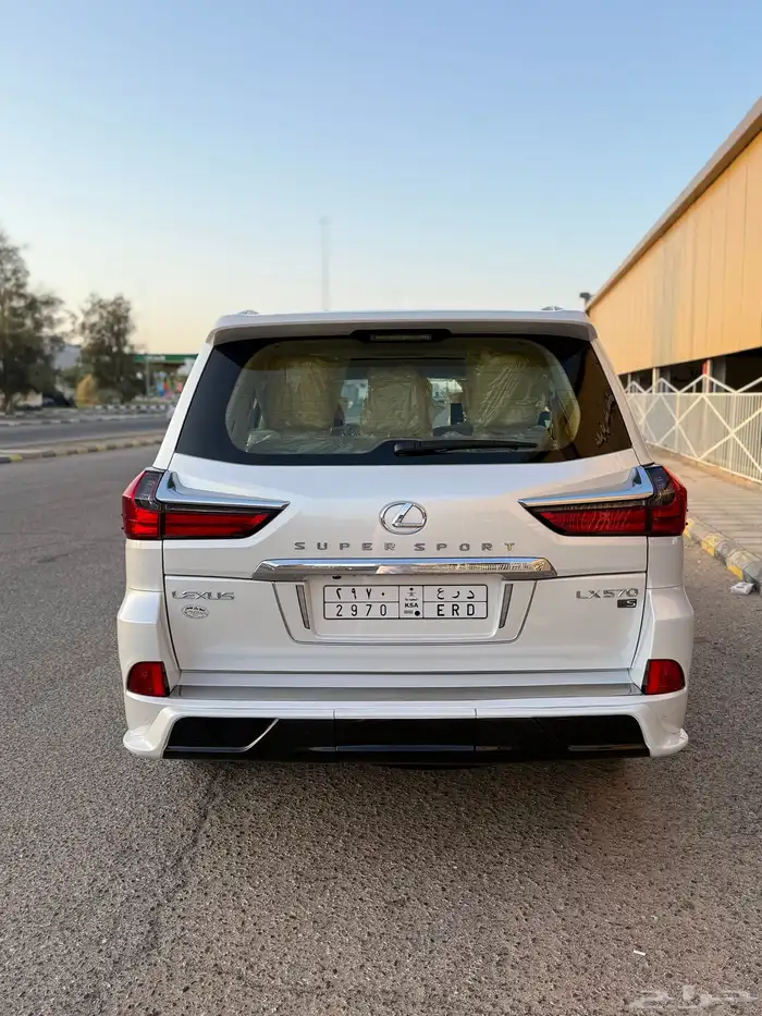 لكزس 2019 فل كامل 3