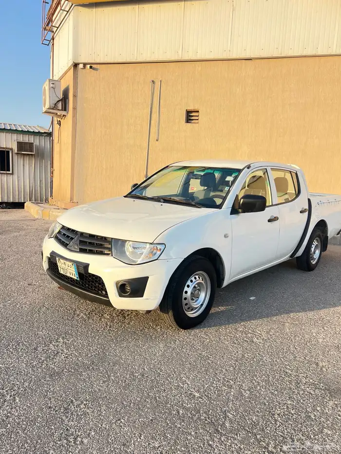 ميتسوبيشي 2015 9