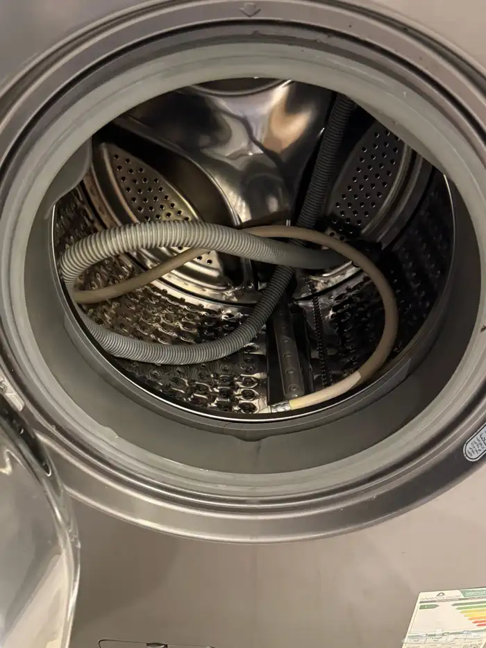 ثلاجة بيسك و غسالة دايو 13كيلو للبيع 5