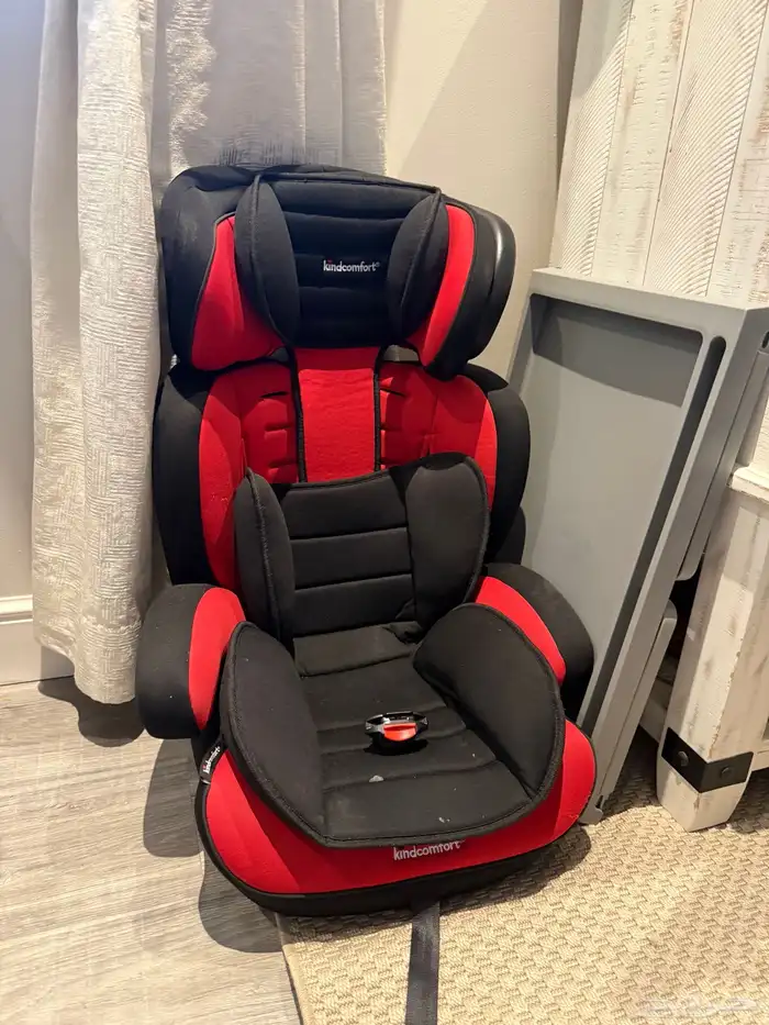 كرسي سياره اطفال للبيع على السوم 0