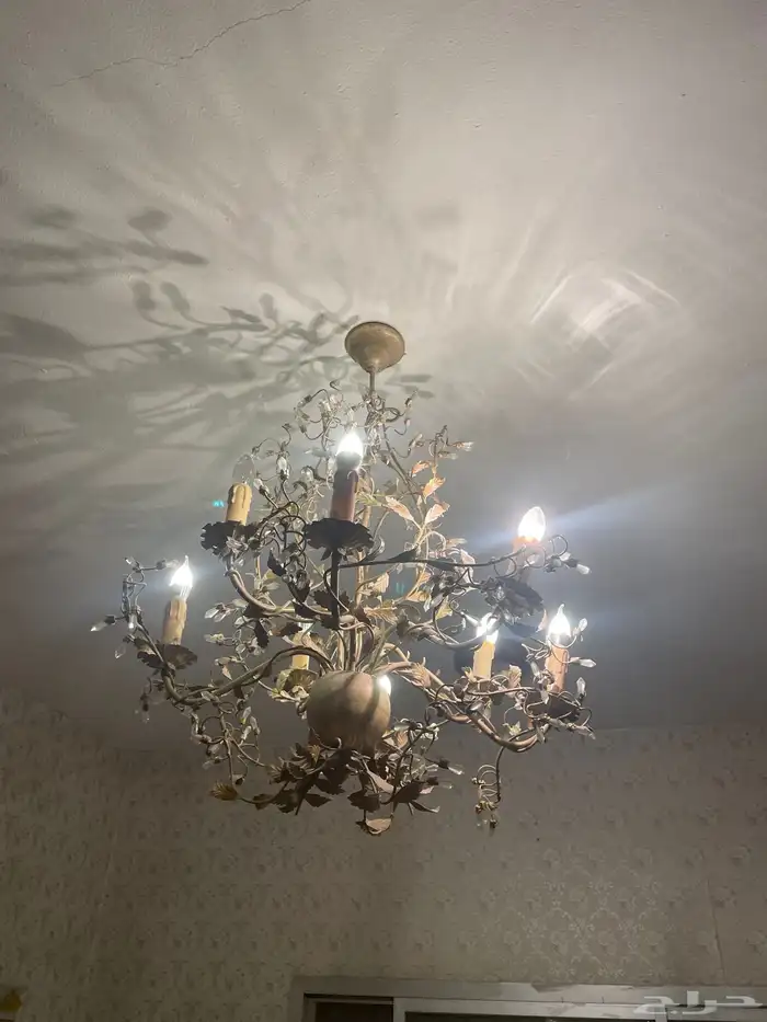 ثريات للبيع 10