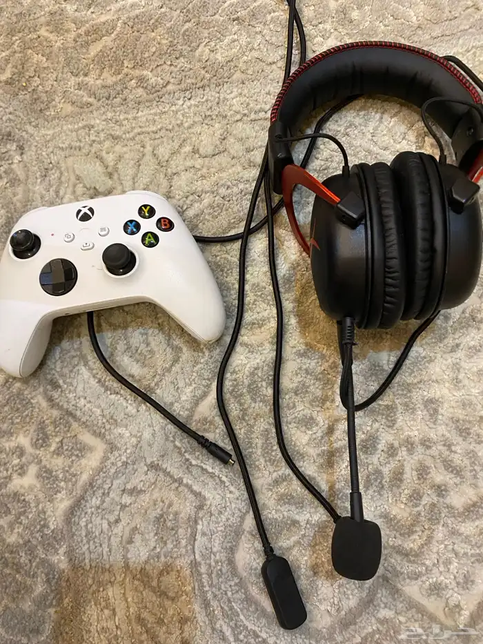 يد اكس بوكس اصلية وسماعة هايبر اكس اصلية 0