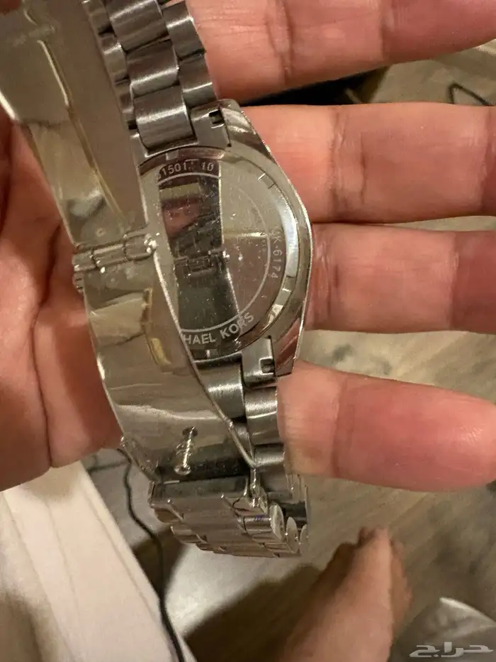 ساعة ميشيل كورز MICHAEL KORS شبة جديدة 5