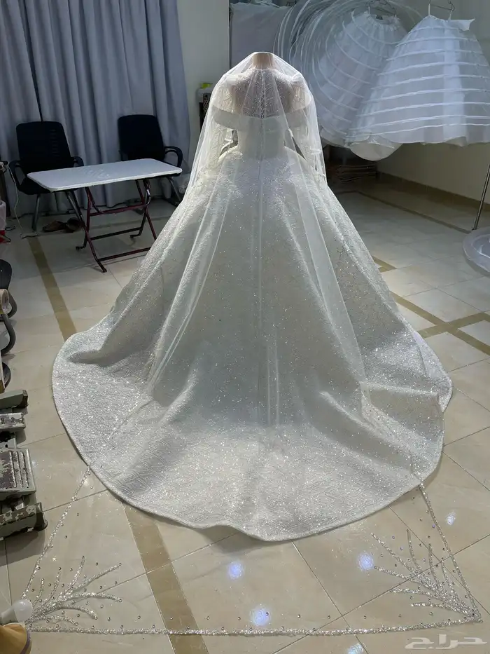 فستان زفاف ملكي 3