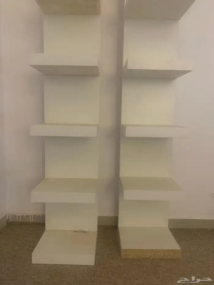 رفوف دولاب قطعتين متكونه من ثلاث ارفف يبيلها تنظيف فقط 4
