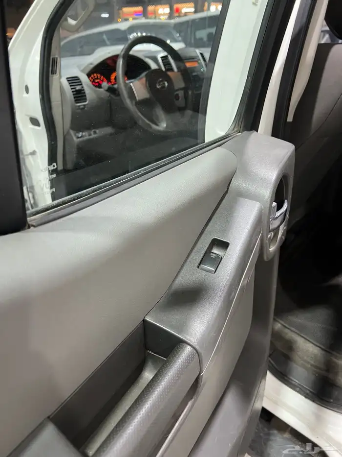 للبيع نيسان اكسنيرا موديل 2014 7