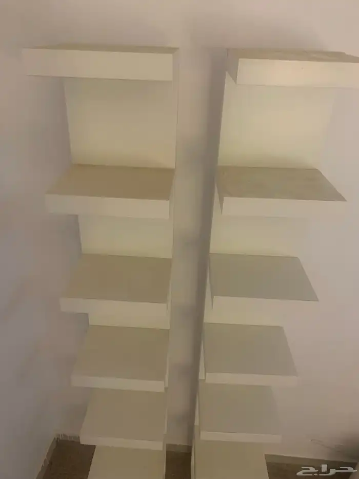رفوف دولاب قطعتين متكونه من ثلاث ارفف يبيلها تنظيف فقط 2