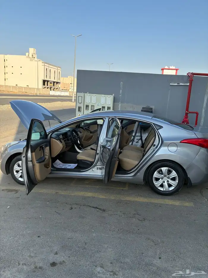 النترا 2012 اتوماتيك مكينه 2000 نظيفه 8