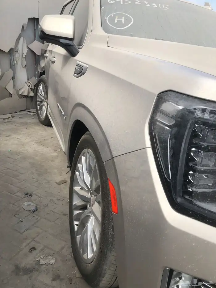 يوكن دينالي موديل 2023 تشليح بيع قطع فقط 1