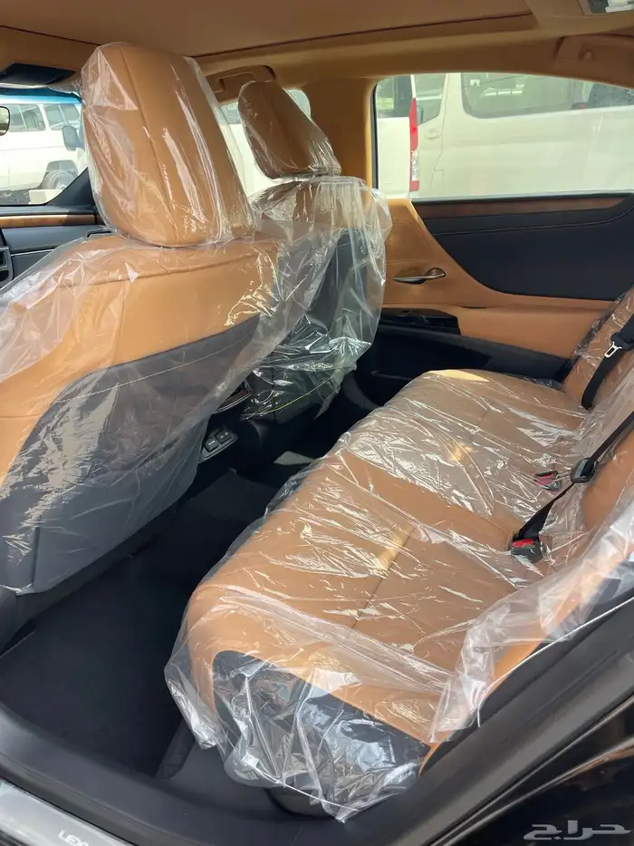 لكزس ES 350. بريمي. 2025. CC. بالكاش وألاقصاد 11