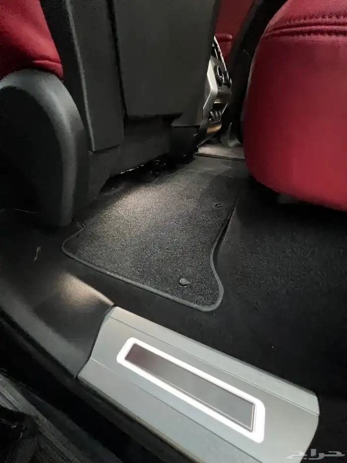 رنج روفر سبورت شبه جديد 7