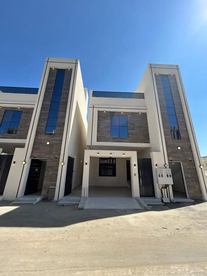 للبيع شقق ارضية و أرواف علوية تشطيب VIP أحد رفيدة مخطط هيف 0