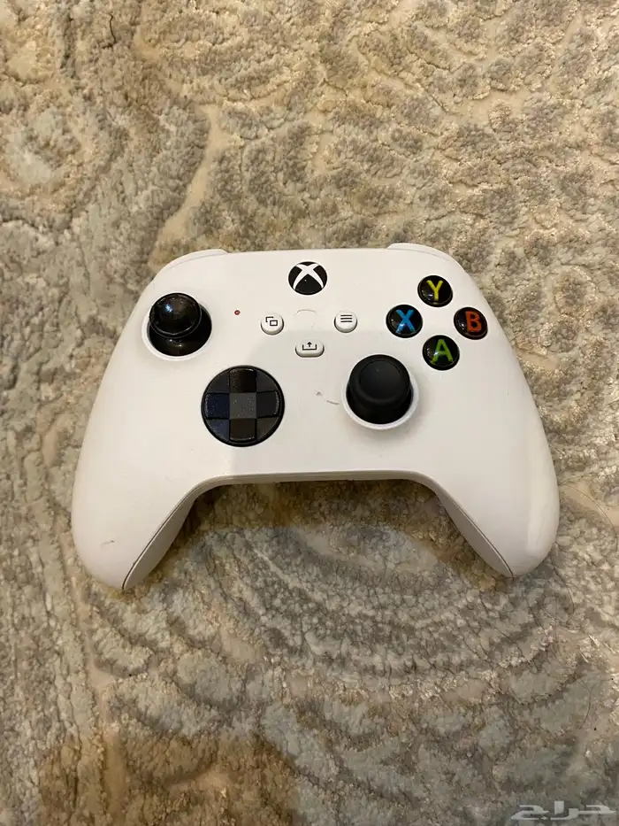 يد اكس بوكس اصلية وسماعة هايبر اكس اصلية 11