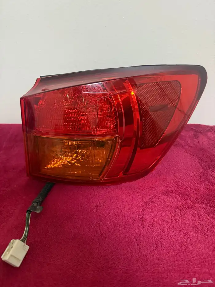 اسطب خلفي لكزس is300 أمريكي 0