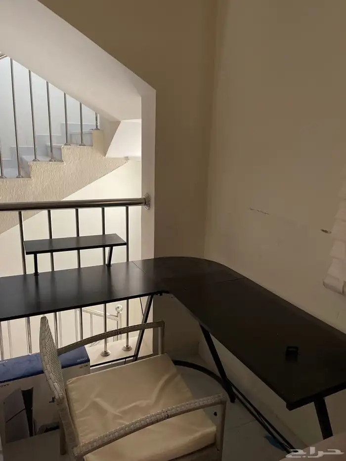 طاوله قيمنق وكرسي 1